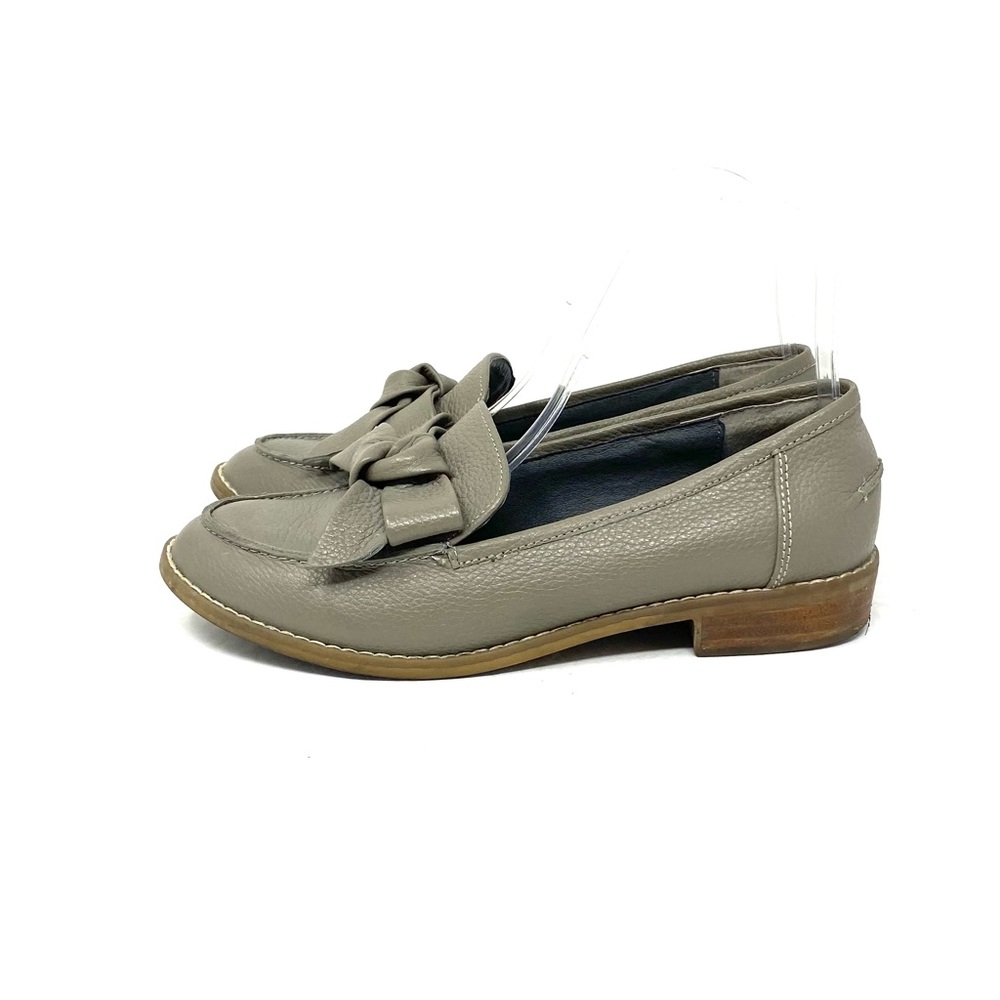 Very Volatile Loafers